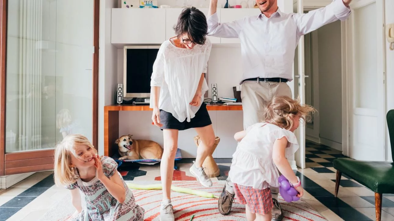 Foyer recevant le Chèque Énergie 2025 pour financer ses services à domicile avec Odel O Services